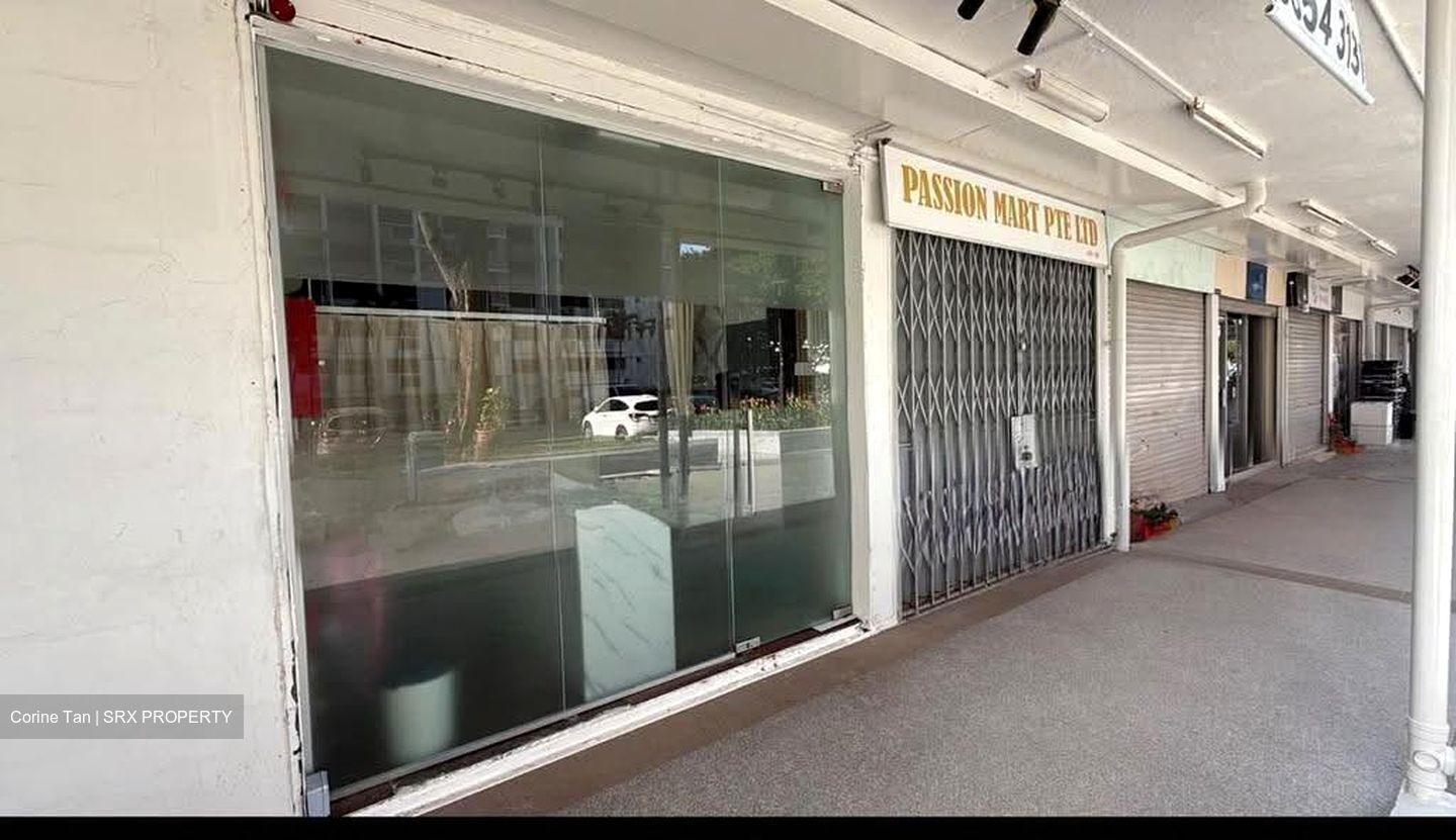Rumah Tinggi View (D3), Shop House #623648581